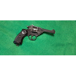 revolver Webley Mark IV...